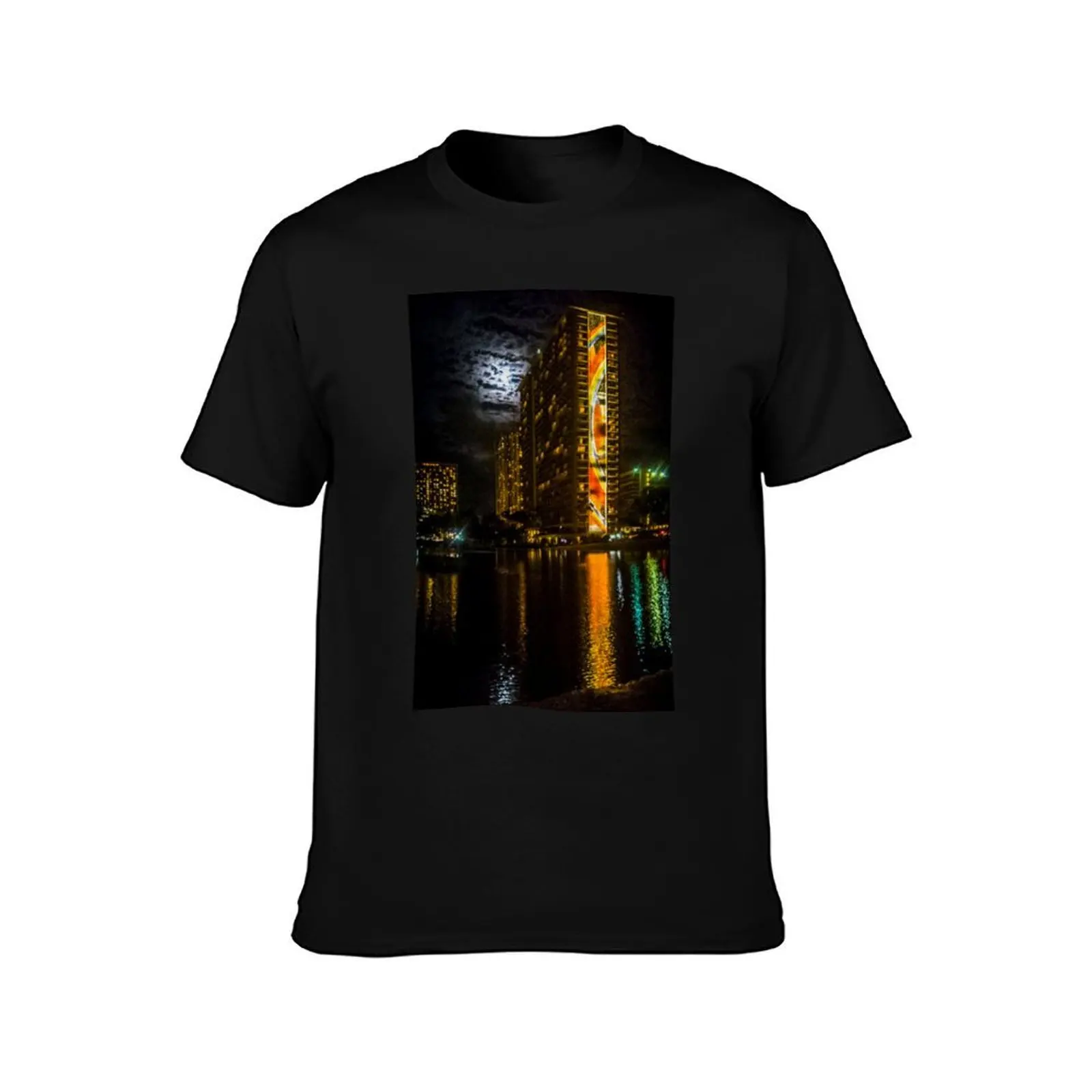 Waikiki Resort Nighttime T-Shirt Big Size Short Sleeve Tee for Men T-Shirt
