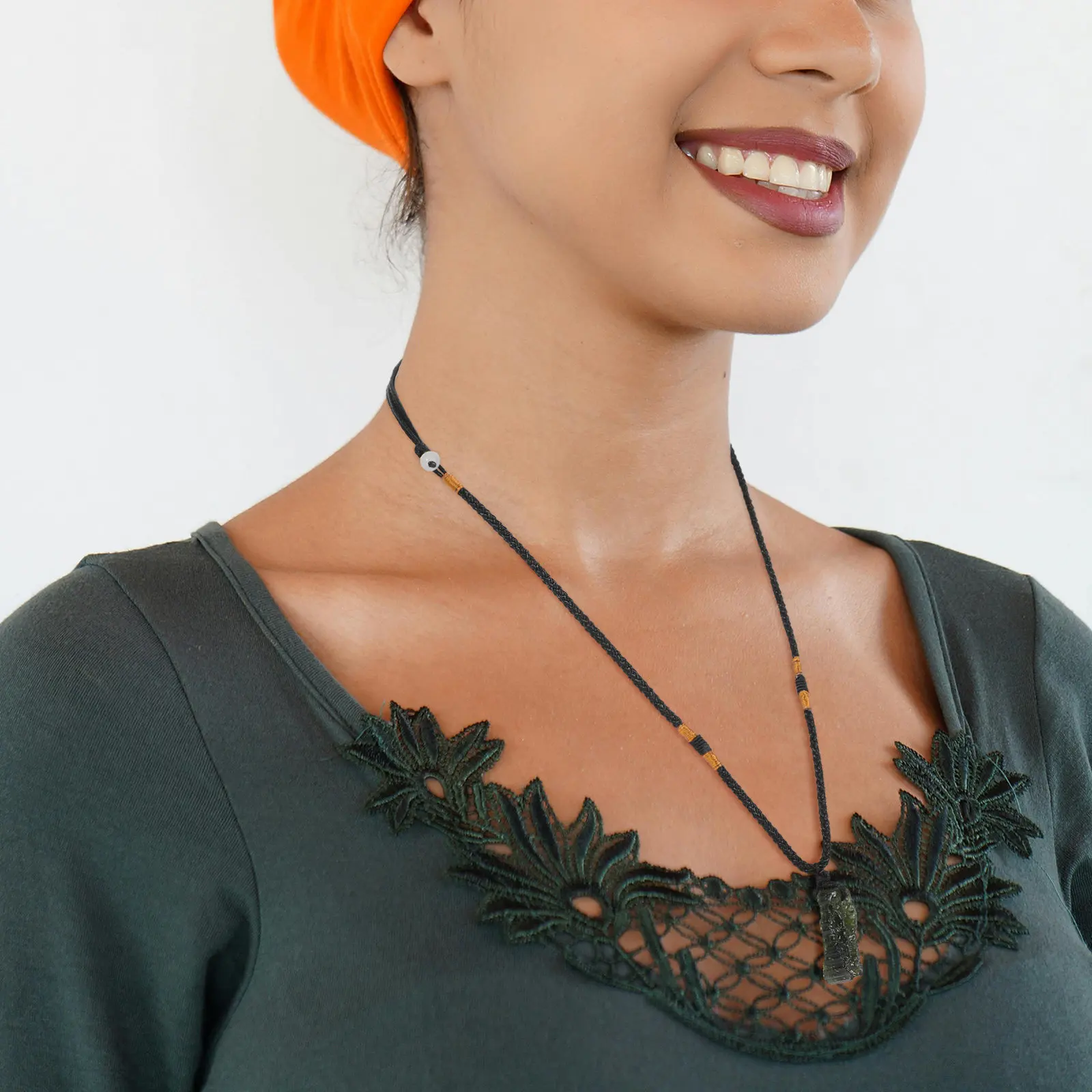 

1 шт. Подлинное ожерелье с подвеской из метеорита, ручная работа, натуральные украшения, уникальный космический дизайн, персонализированный подарок для нее