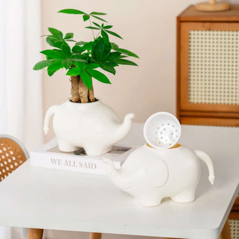 

Cartoon Elephant Flower Pot Plastic Mini Succulent Hydroponic Plant Flower Pot Table Top Decoration Creative Vase