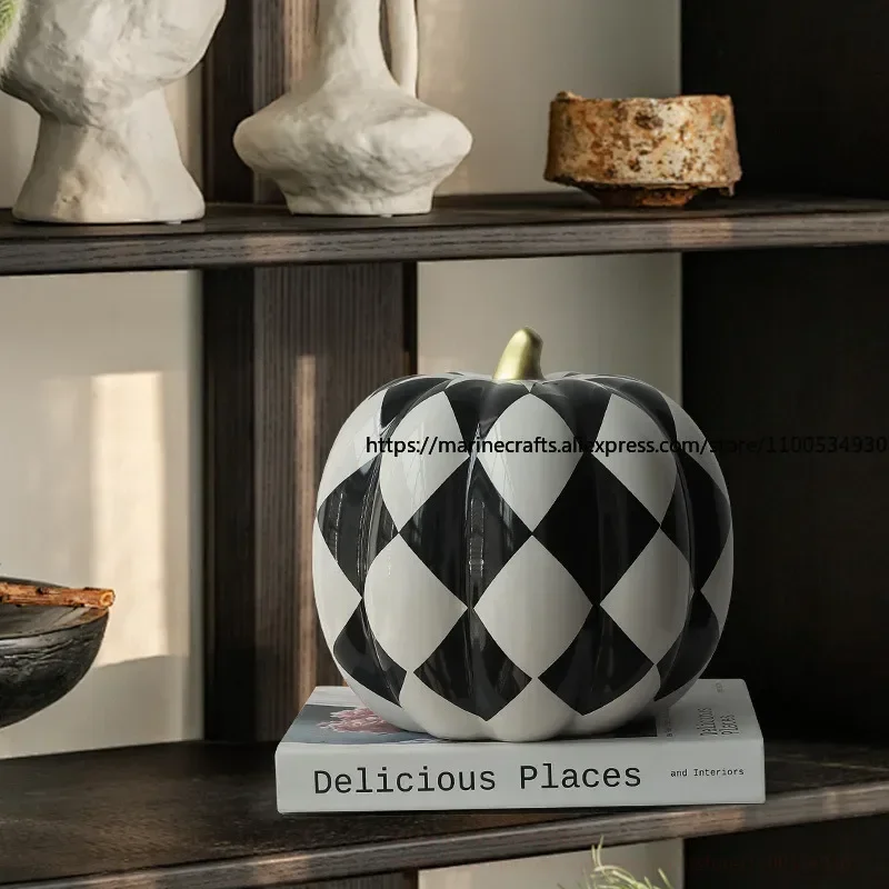 

Simple Modern Home Black and White Lattice Ceramic Pumpkin Ornament Bar Model Room Study TV Cabinet Interior Soft Decoration