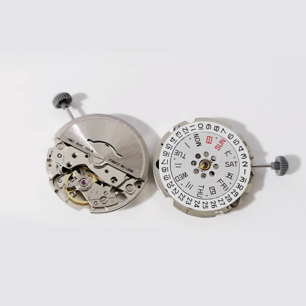 

Механический автоматический механизм 8215/8205 с 21 камнем, функцией GMT, датой и двойным/одинарным календарем, высокоточные аксессуары для часов