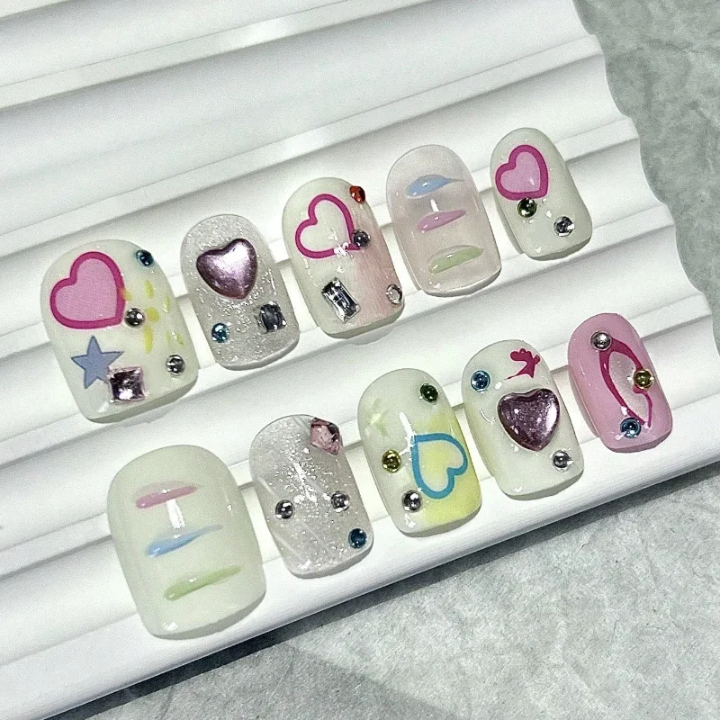 10 قطعة الماس الحب الأصفر اليدوية قصيرة الصحافة على الأظافر مانيكير ريترو لطيف Y2k الأظافر وهمية الدوبامين رسمت باليد مسمار الفن #1