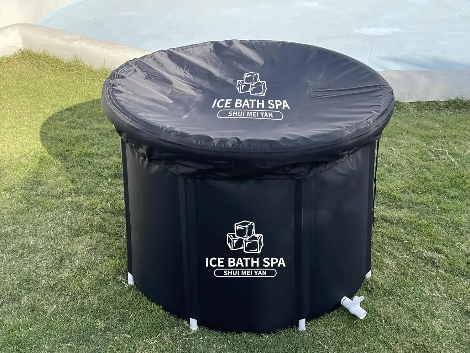 Large Ice Bath Tub Outdoor with Cover Portable Bathtub Athletes Cold Water Therapy Tub for Recovery