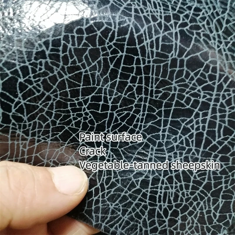 0.7/0.8mm Cracked Vegetable-Tanned Patent Leather.Top-Grain Leather.Genuine Leather Fabric. DIY For Bags By Hand.Whole Sheepskin