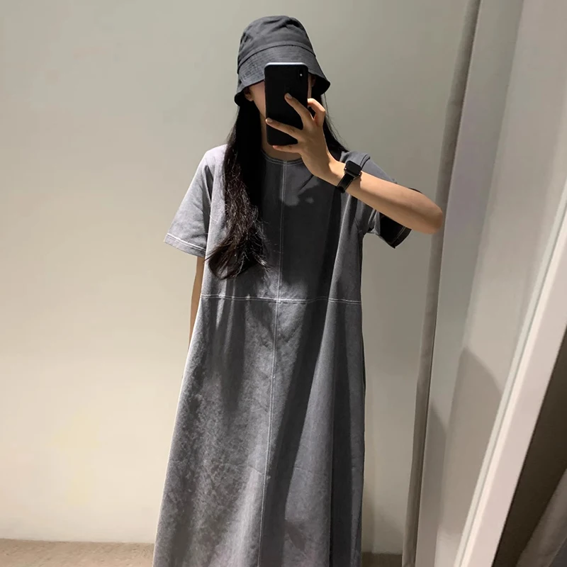 レトロなラウンドネック刺繍デザインルーズカジュアルコットンリネン半袖レディースドレス夏のシックなスタイル快適なロングドレス