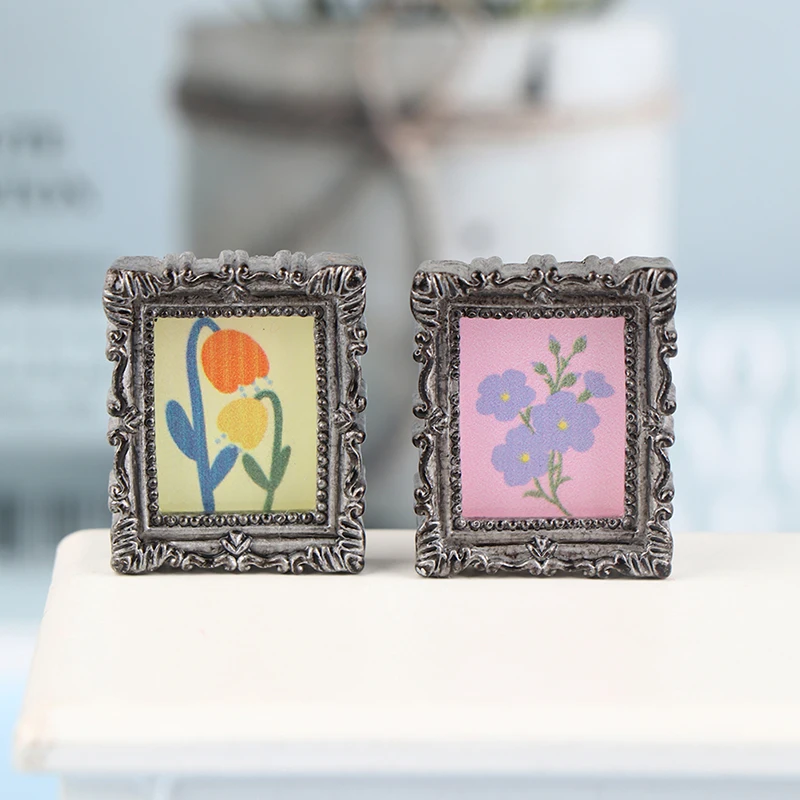 2pcs Mini Dollhouse Miniature 1:12 Frame Antique Manny Frame Oil Painting Diy Doll House Decoration Accessories