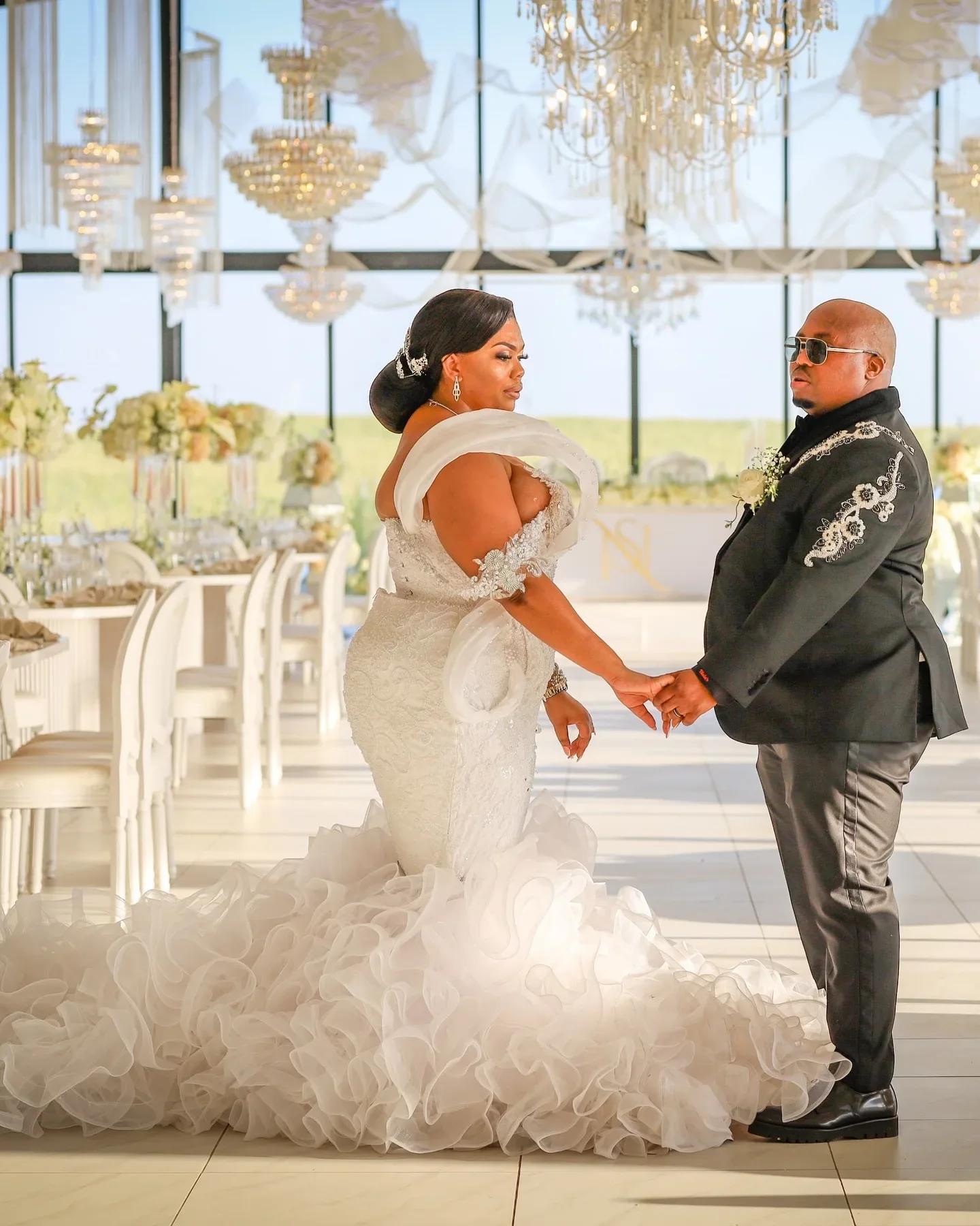 Customized Beauty  Arabic Aso Ebi Plus Size Mermaid Wedding Dress For Bride Off The Shoulder Tiers Organza Outdoor Bridal Gowns