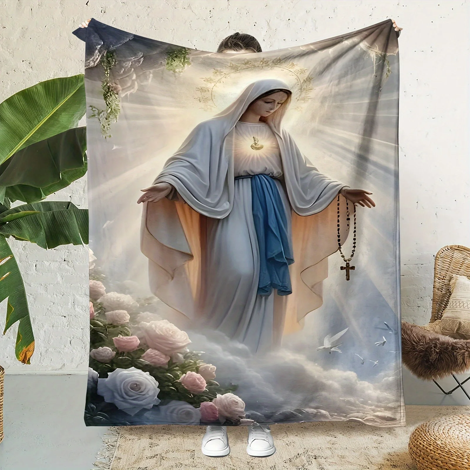 Virgin Mary Religious Flannel Blanket,Christmas Decor,Catholic Icon Design, Perfect for Prayer, Sofa & Bed, Ideal Religious Gift