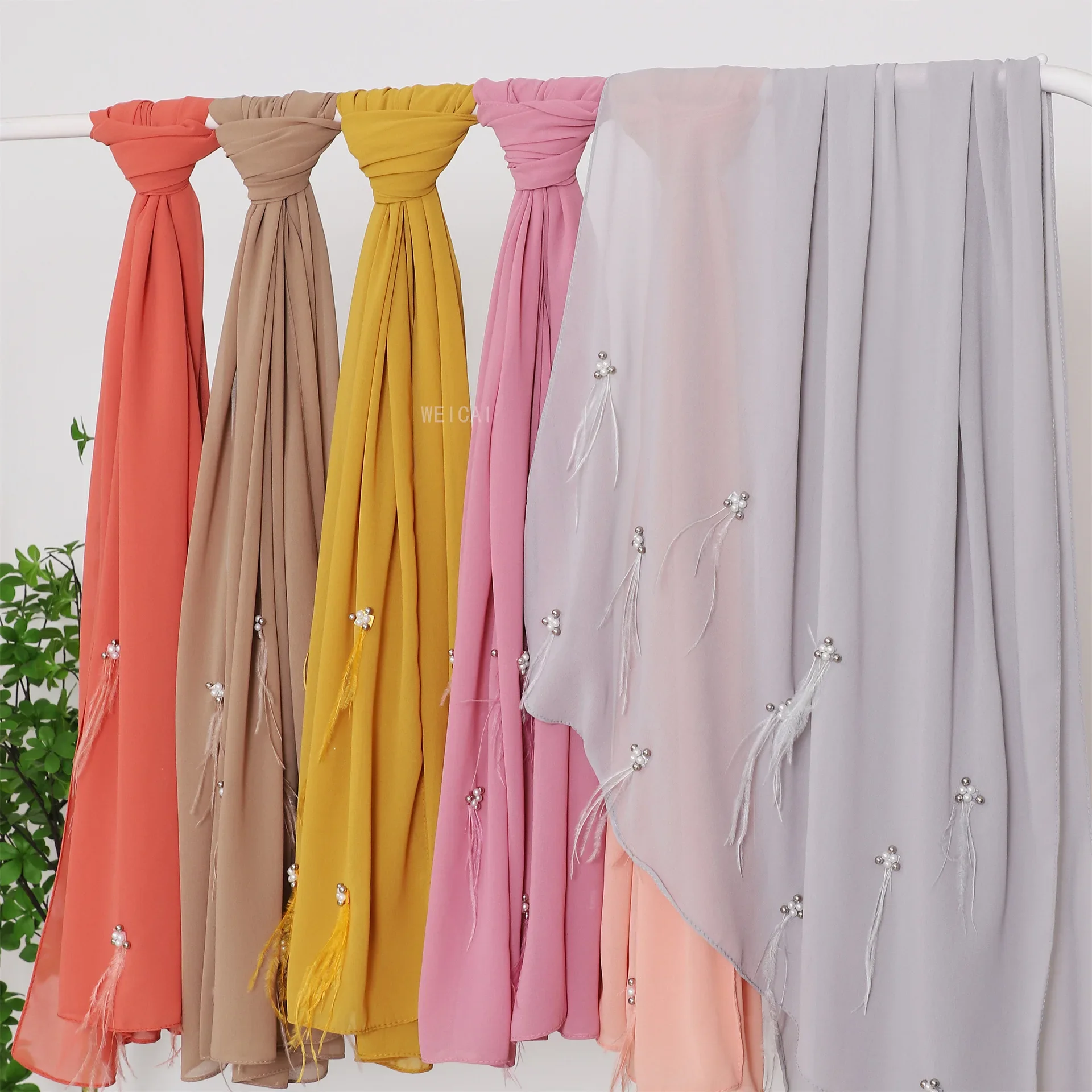 Mode nouvelle perle en mousseline de soie écharpe malais indonésie perle plume Hijab musulman voile châle enveloppement Turban Islam étole foulard Bandanas