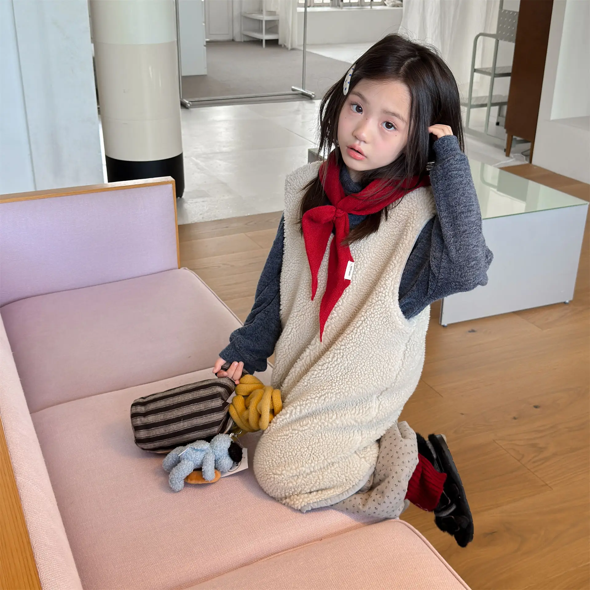 2026 Winter New Children Lamb Fleece Dress Girls Sleeveless Warm Vest Dress Plus Velvet Thick Kids Reversible Dress