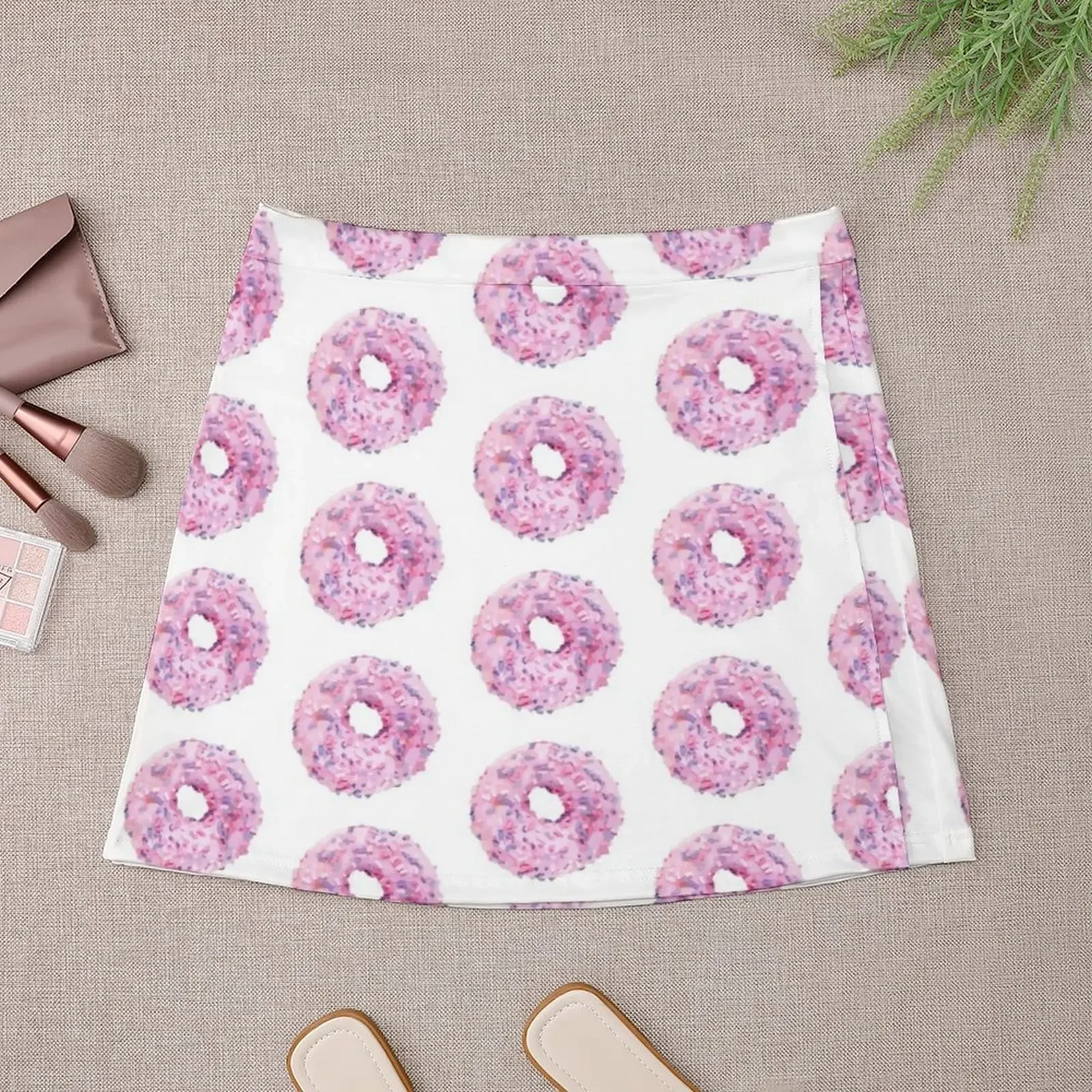 Bonito morango polvilhado donut ilustração mini saia, roupa estilo coreano