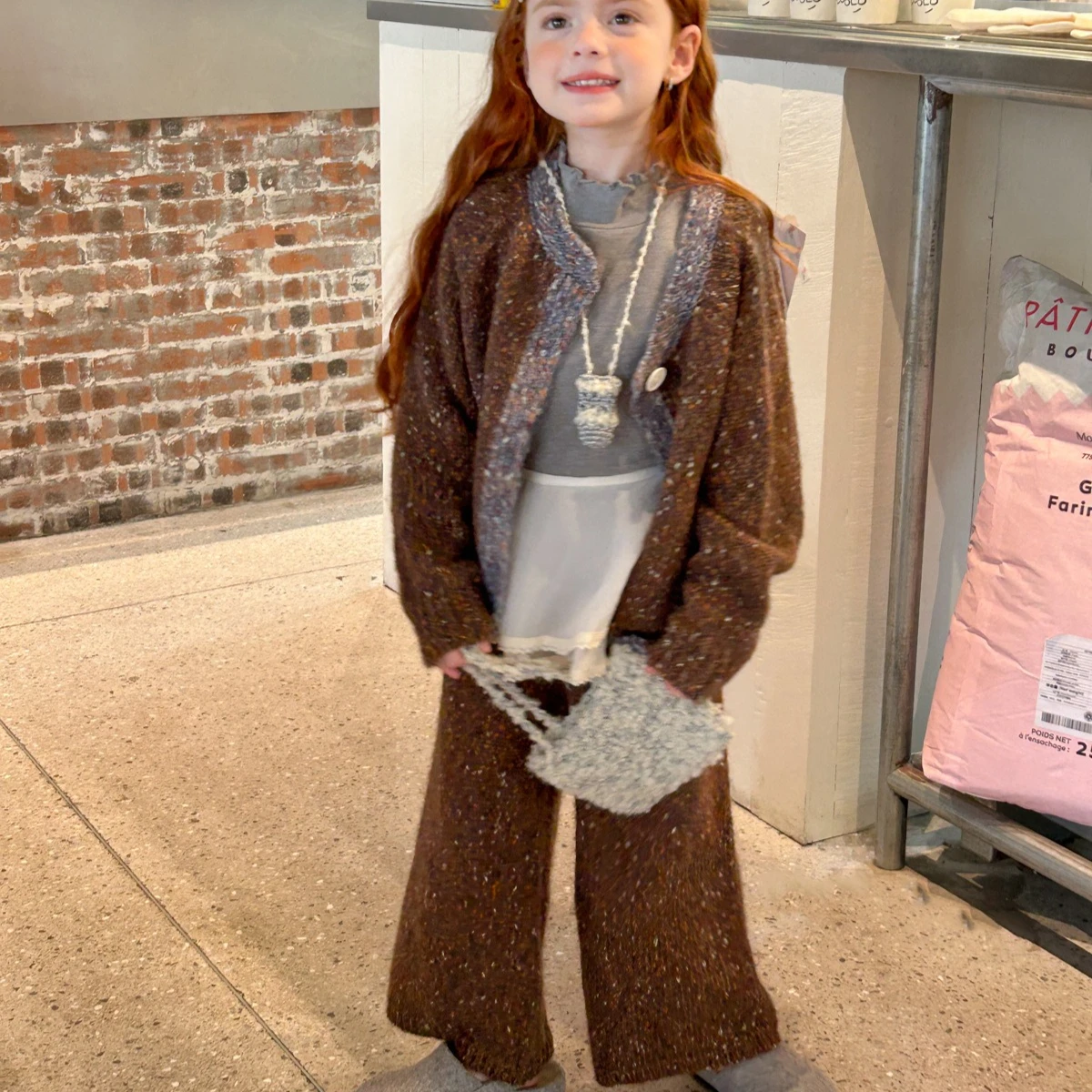 

Girls Suit 2025 Autumn and Winter New Childrens Clothing Korean Girl Baby Color Point Yarn Knitted Cardigan Trousers Two Sets