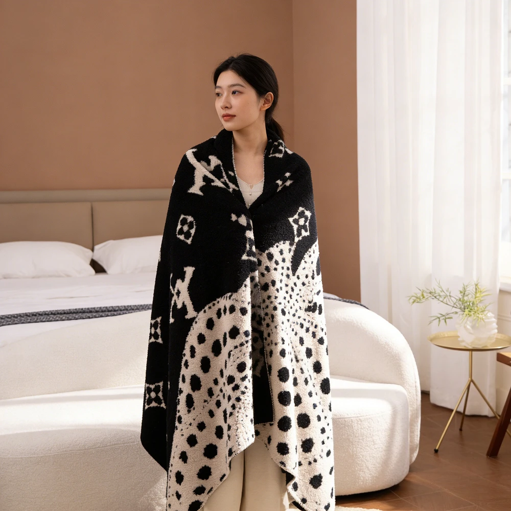 Luxury-lite Pumpkin-patterned Lambskin Half-sided Plush Blanket for Thickening The Office Afternoon Nap Sofa Cover,soft and Warm