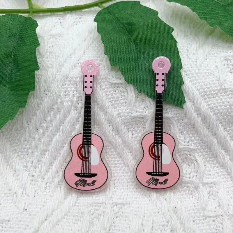 Dijes acrílicos para guitarra, fabricación de joyas DIY, instrumento Musical, pendiente colgante, artesanía hecha a mano, 10 unids/lote por paquete