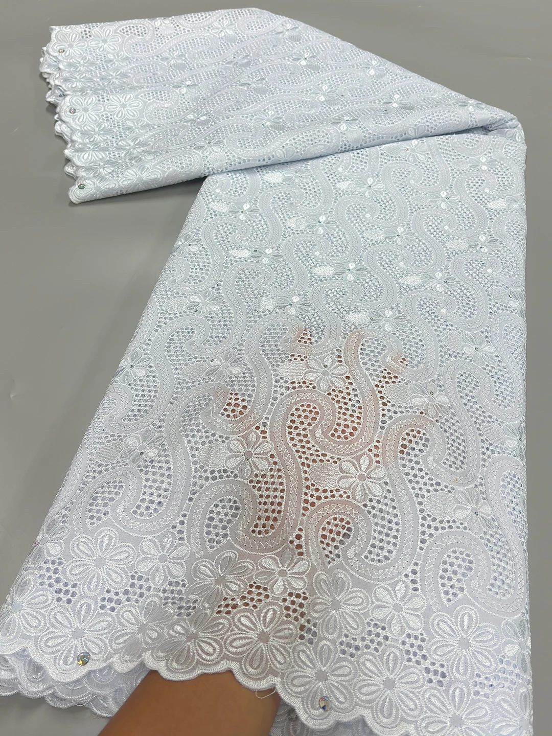 New Arrival African Pure Cotton Lace Fabric 2024 Hight Quality Nigerian Swiss Voile Embroidery Lace Fabric For Bridal Dress Sew