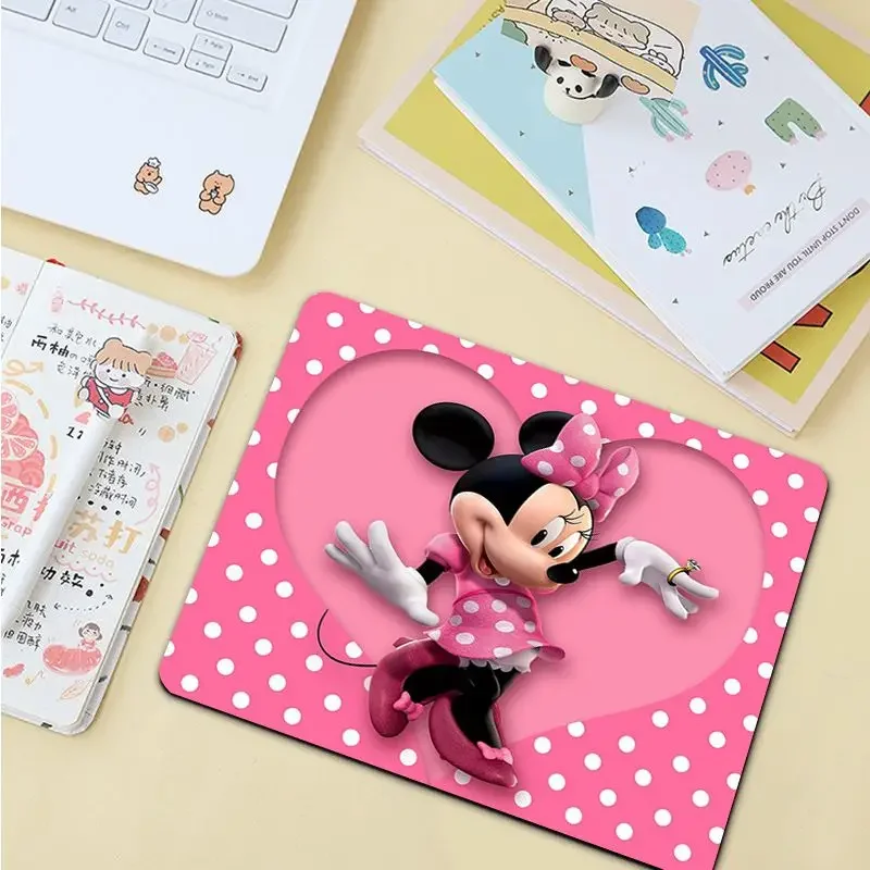 Disney minnie mouse tapete de mesa pequeno estudante mousepad computador teclado almofada jogos tapete de mesa para pc mouse tapete