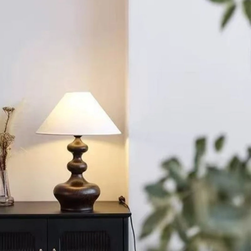 Desk lamp bedroom study retro designer atmosphere solid wood bedside lamp light luxury