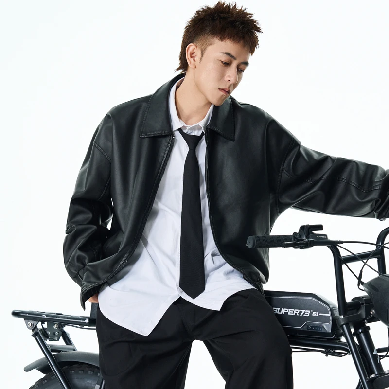 

025 New Sle PU Leather Jaet oulder Drop American Retro Cool Fake eepskin Motorcycle Jaet for Young Men Faionable