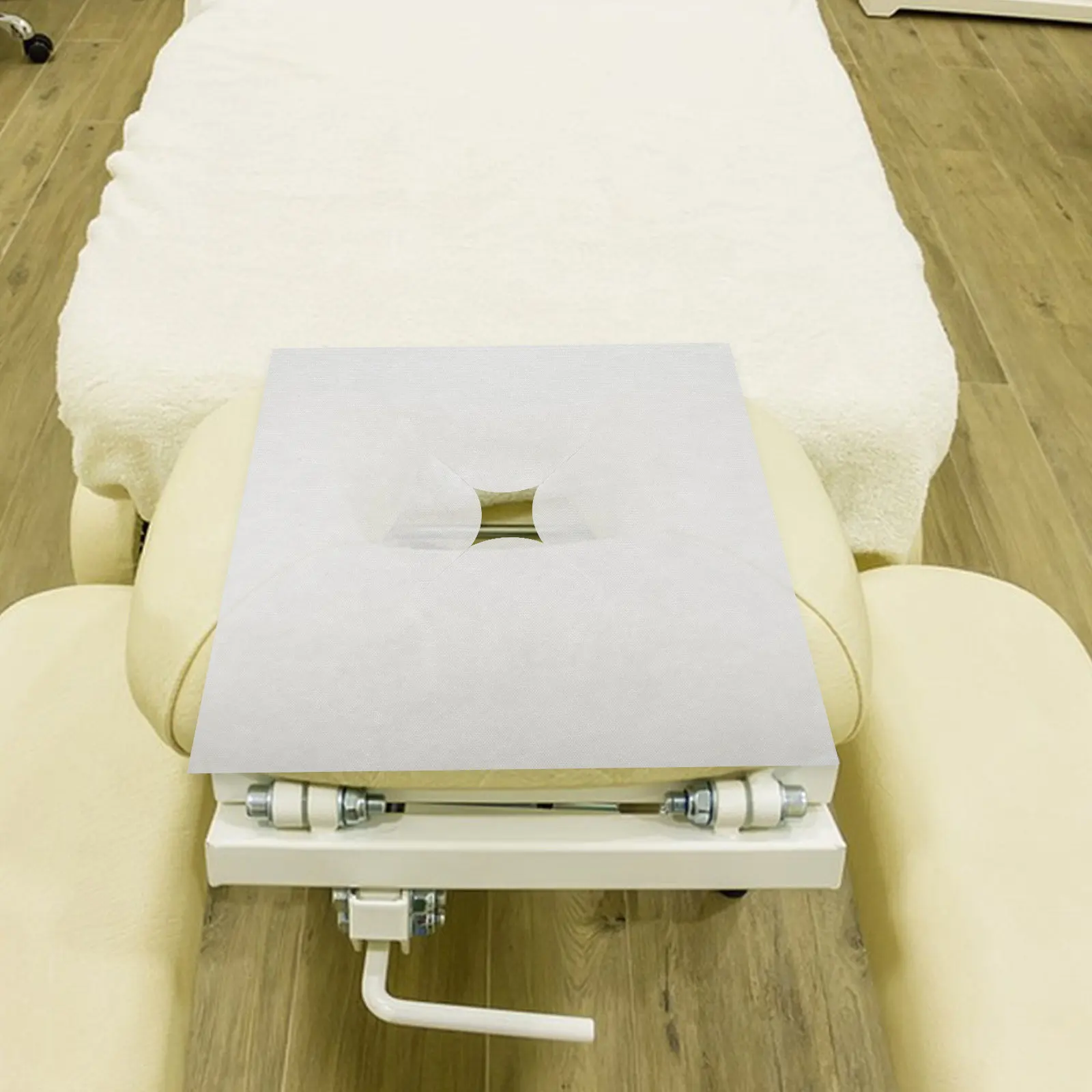 100 Stück Salon-Massageauflagen aus Mikrofaser, Einweg-Gesichtsstützenmatten mit Rundloch-Design für Spa-Tische zur Hygienenutzung