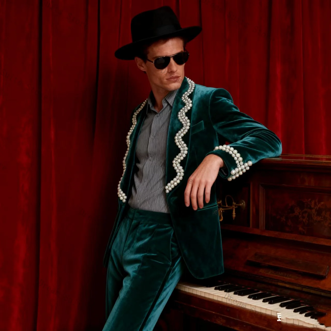 

Green Crystal Men Suit Set 2 Piece Velvet Blazer+Pants Trousers Cotton Customized Formal Office Jacket Wedding Tuxedos Prom Coat