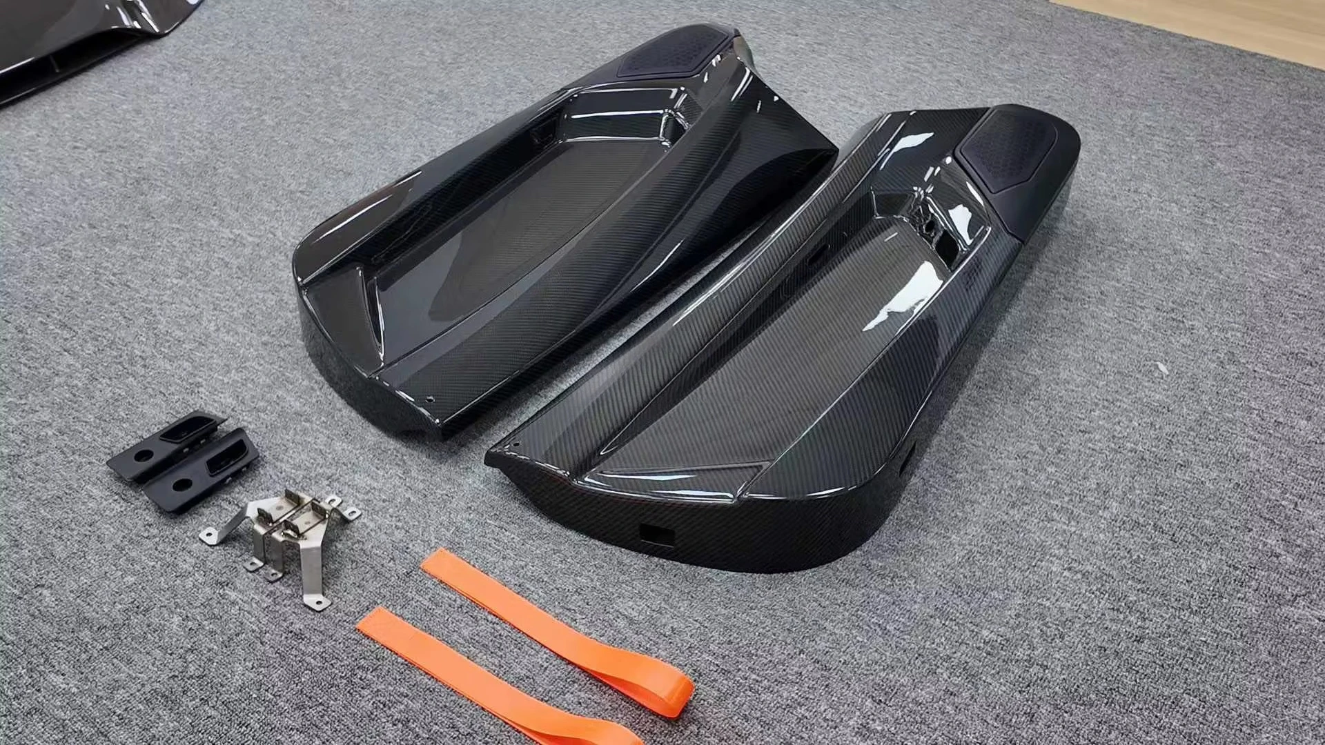 Dry Carbon Inner Door Panel for Aventador SVJ/LP700/LP720/LP740