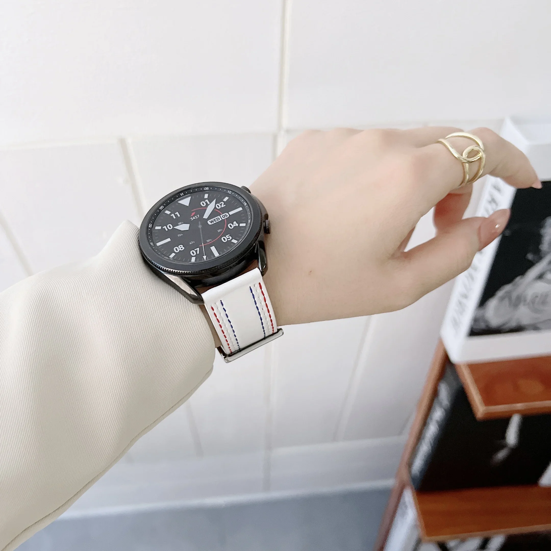 Pulseira de couro de 22mm 20mm para samsung galaxy watch 7/6/5/4/clássico huawei watch 4 3/gt5 pulseira de bordado amazfit gtr acessório