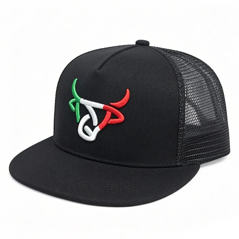 2026 New Fashionable Color blocked Baseball Hat Bull Head Embroidery Flat Edge Hat Daily Decoration Sunshade Hat Unisex Mesh Hat