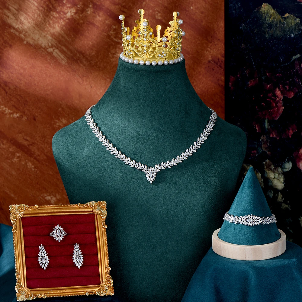 

HIBRIDE Everyday High Quality Necklace Earrings Bracelet Women's Dress Light Luxury Decoration Wedding Ball Holiday Gift L-4