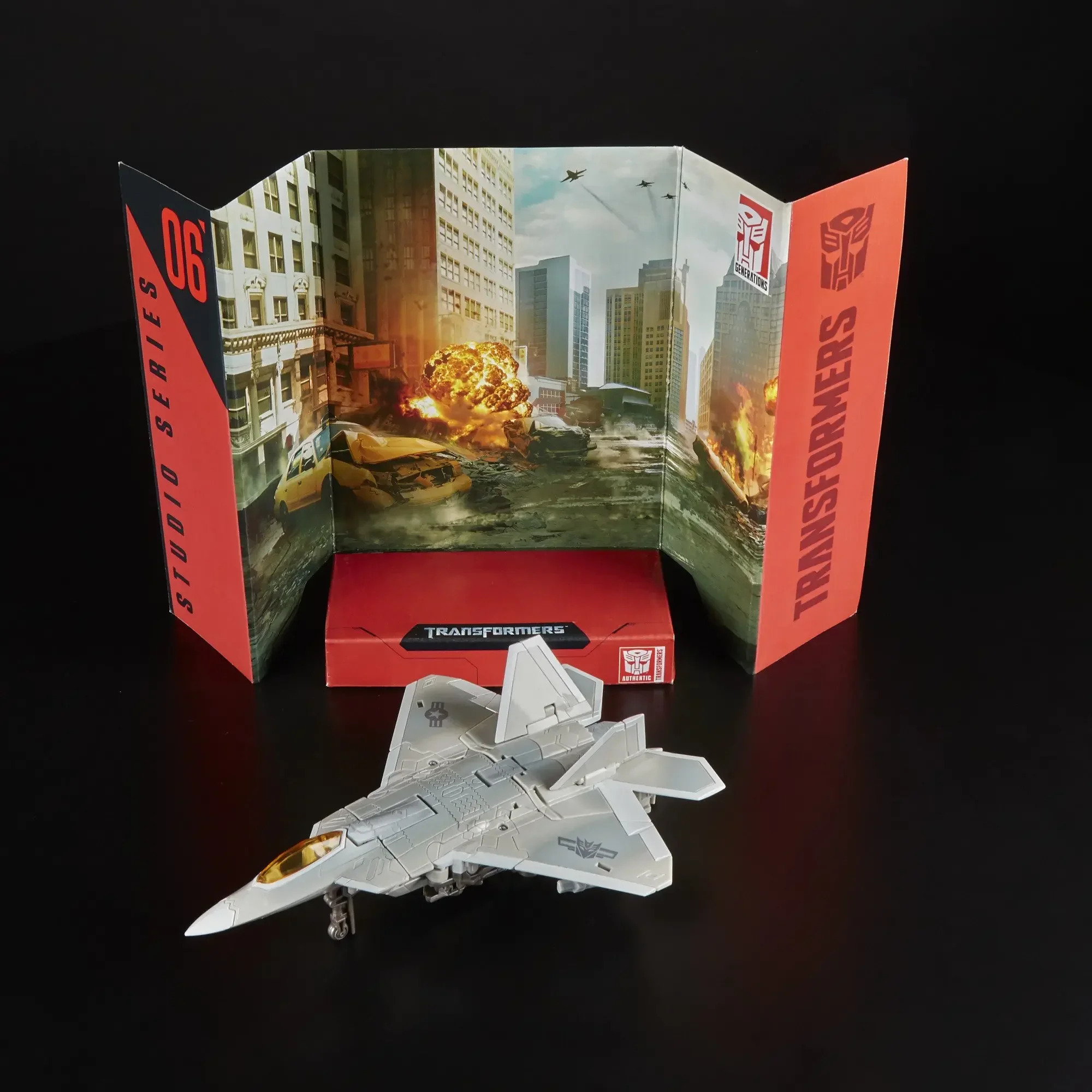 En Stock Hasbro Transformers Studio Series 06 Voyager Class película 1 Starscream SS06 Anime figura de acción modelo colección de juguetes