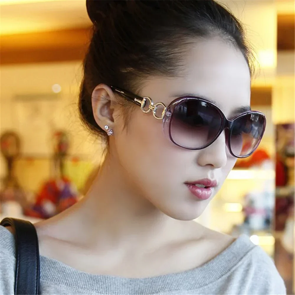 Luxury Women Black Sunglasses Brand Designer Full Star Sun Glasses Female Mirror Retro Square Ladies Sunglasses Shades