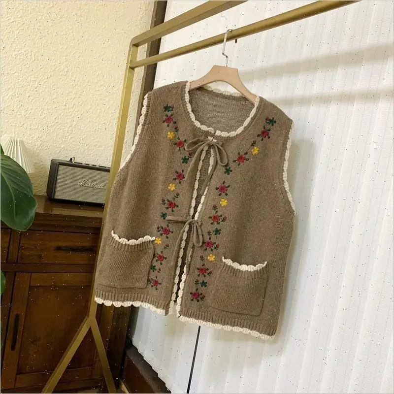 Knitted Vests Women Tender Sweet Floral Embroidery Vintage Indie Folk Casual Sleeveless Warm Girlish All-match Streetwear Mujer