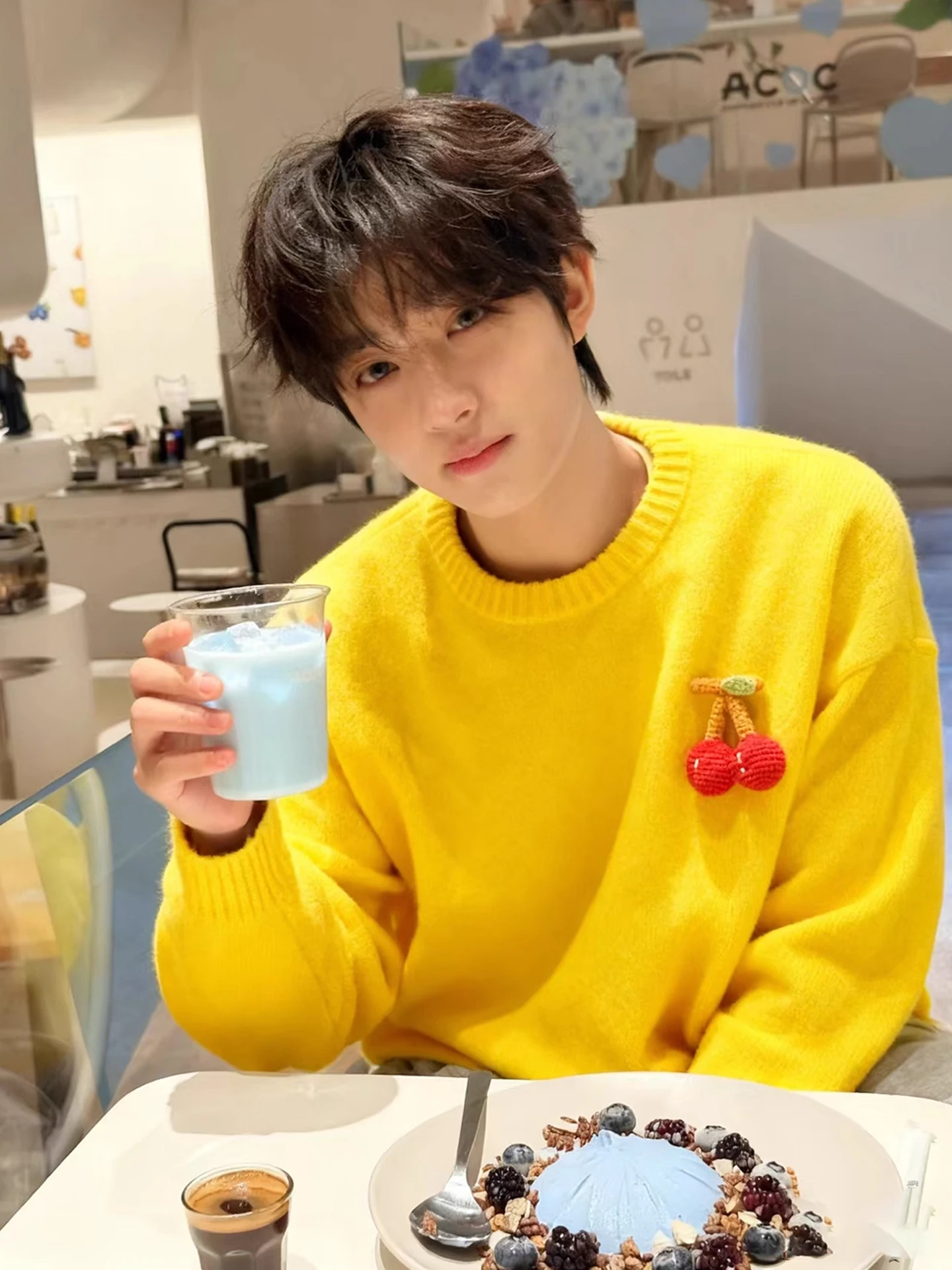 

Warm Yellow Fce Lined Men's Knitwear round Ne Base Layer Winter Sweater Cleanfit Youth Sle Soft Comfortable Casual Fas...