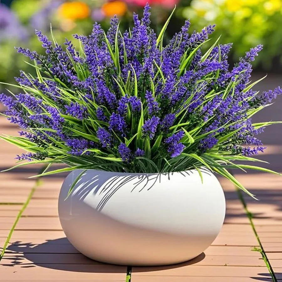 

Outdoor artificial lavender flowers in purple, made of UV-resistant plastic, 24 bundles for garden decor with realistic monkey