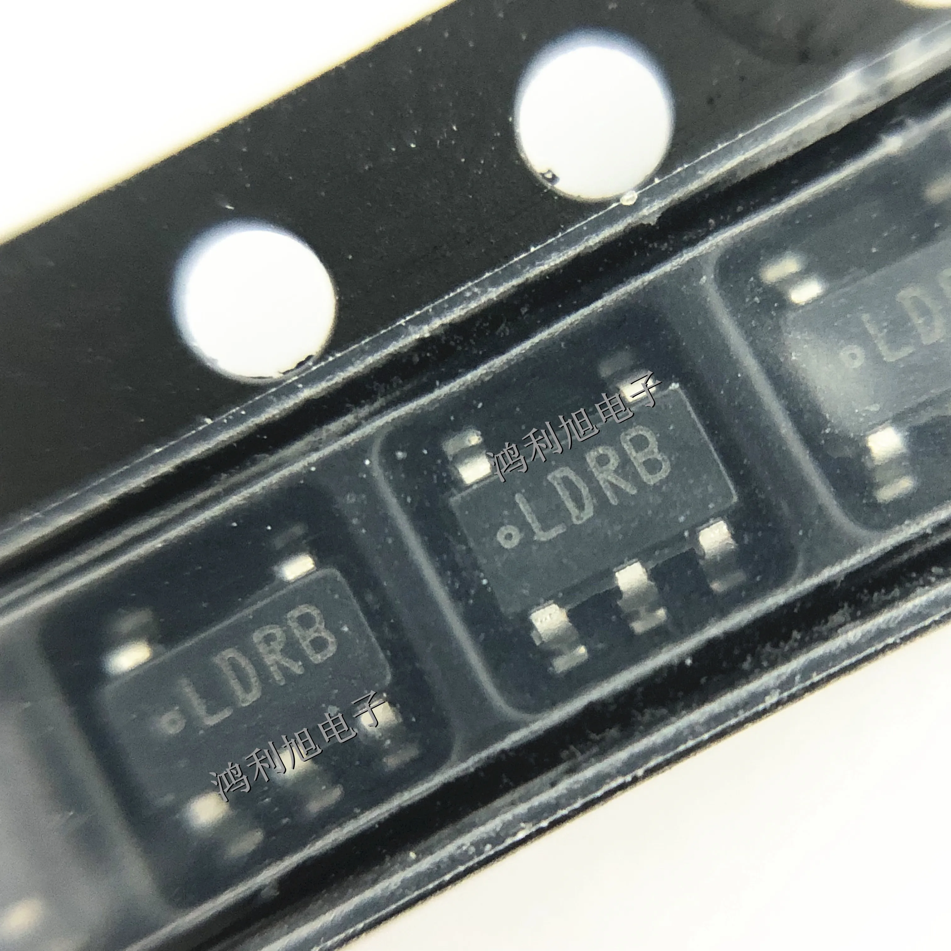 5pcs/Lot LP3985IM5X-4.7/NOPB SOT-23-5 MARKING;LDRB LDO Voltage Regulators 4.7V 150mA