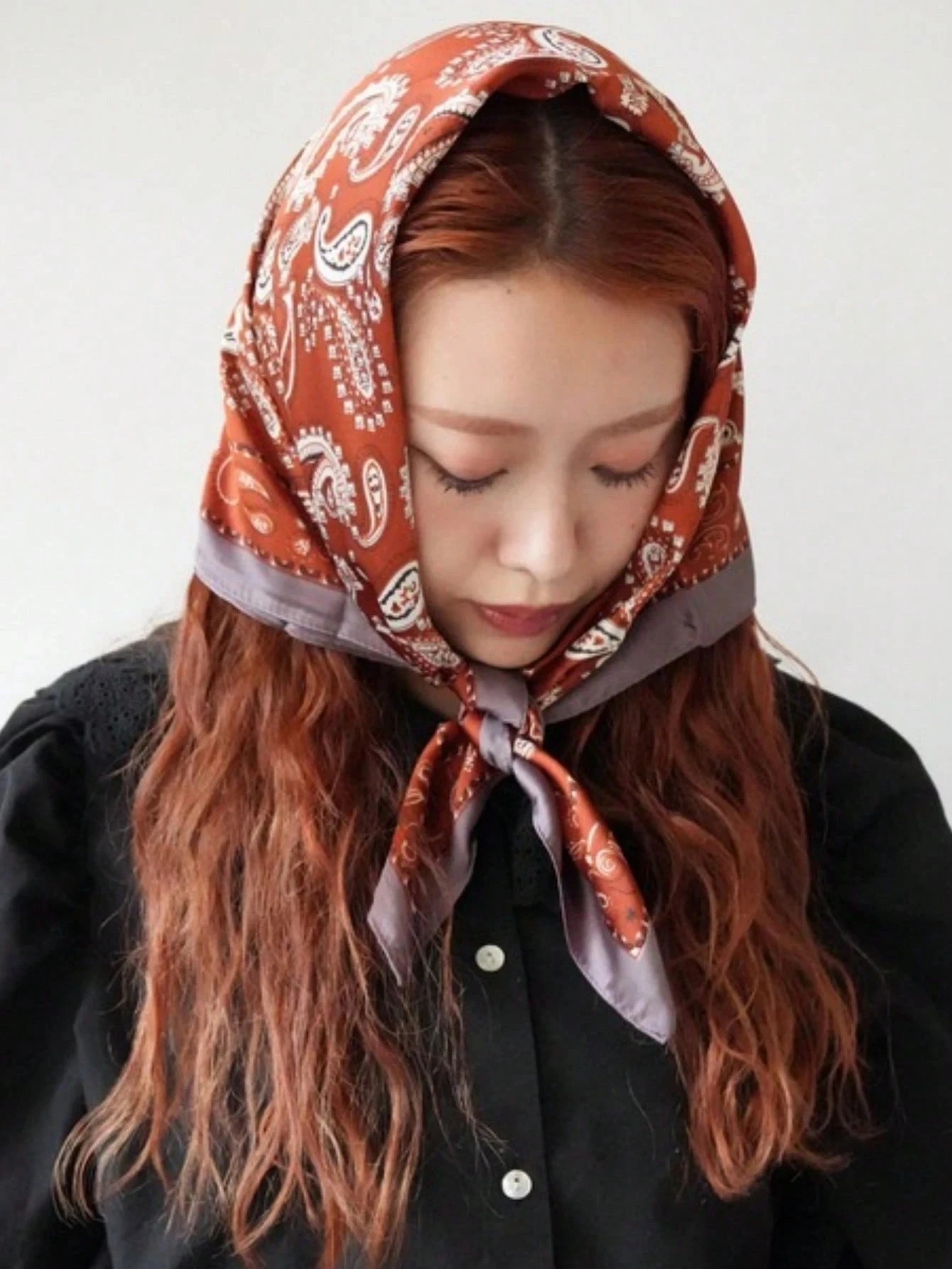 

2025 New Paisley Print Handkerchief Soft Satin Hijab Scarf For Women Bandana Head Hair Scarves Square Hairband Neck Scarfs Ladie