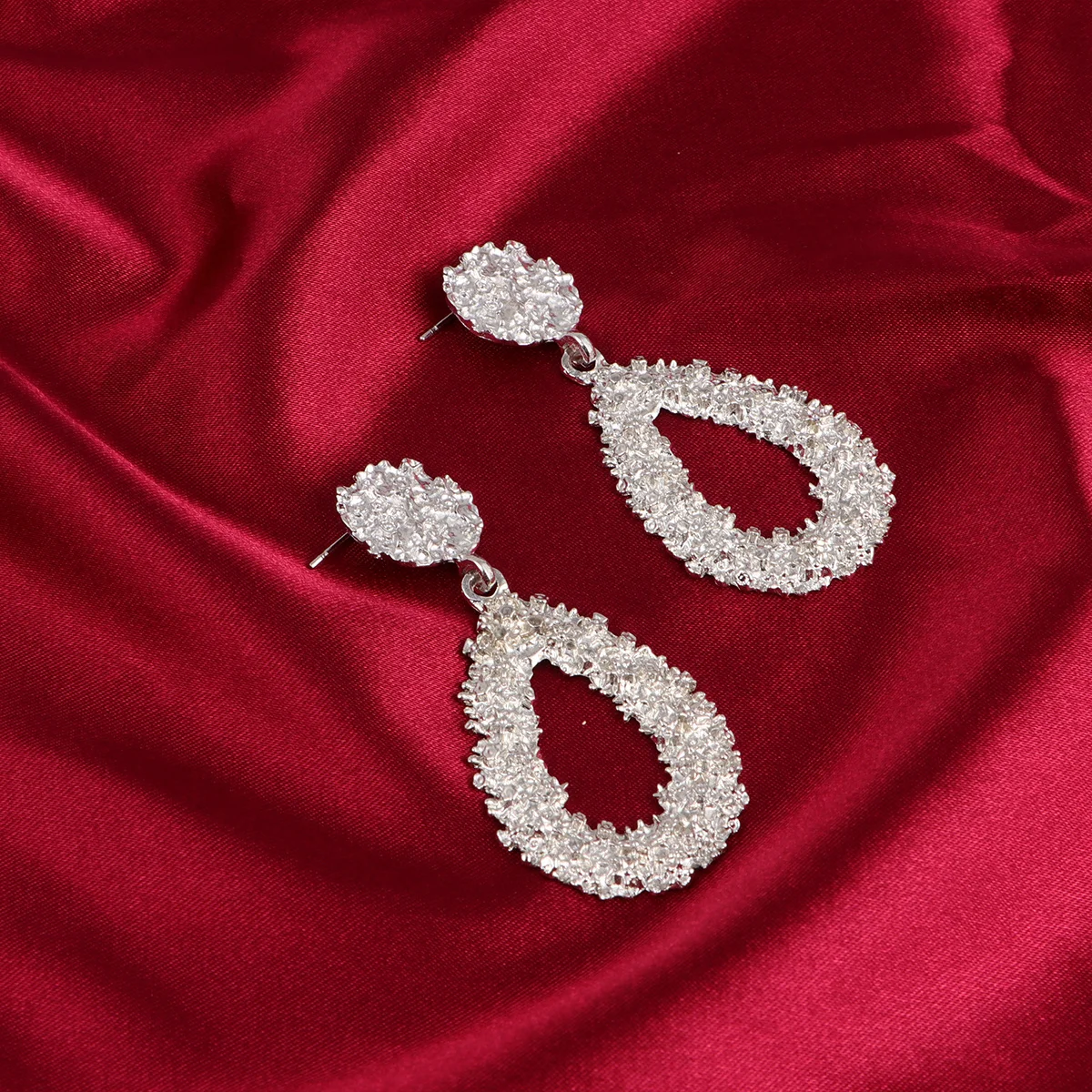 

1Pair Water Drop Alloy Earrings Hypoallergenic Ear Dangle Elegant Style Women Jewelry Wedding Gift Women Earring