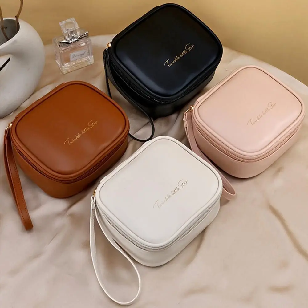 PU Sanitary Napkin Storage Bag Waterproof Toiletries Organizer Sanitary Pad Tissue Bags Reusable Korean Style PU Cosmetic Bag