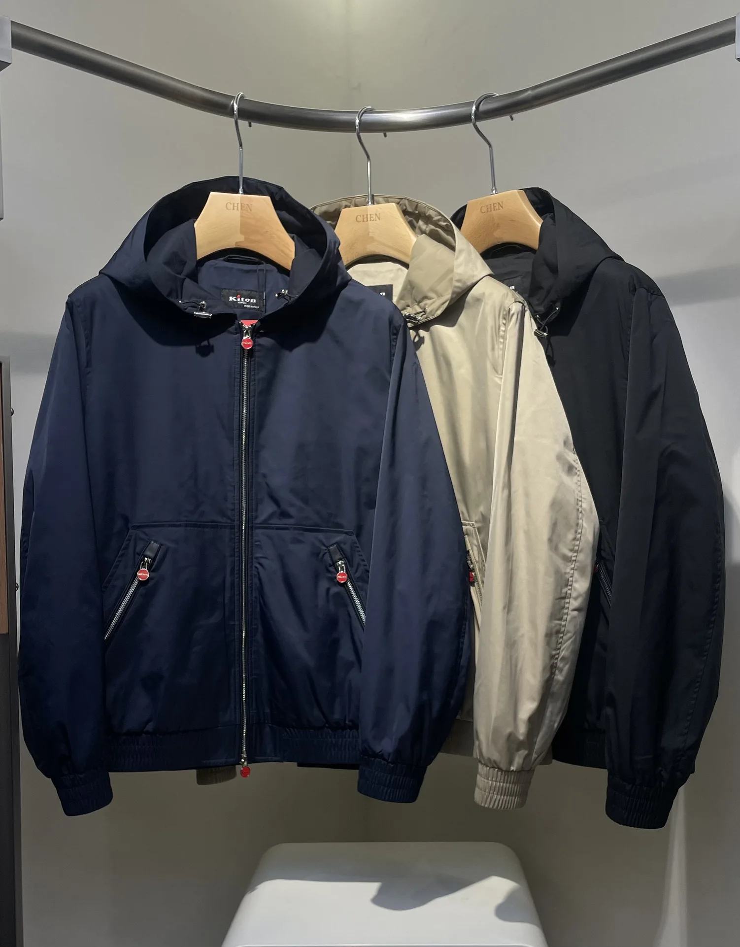 سترة كيتون الإيطالية ذات القلنسوة على طراز المال القديم #1