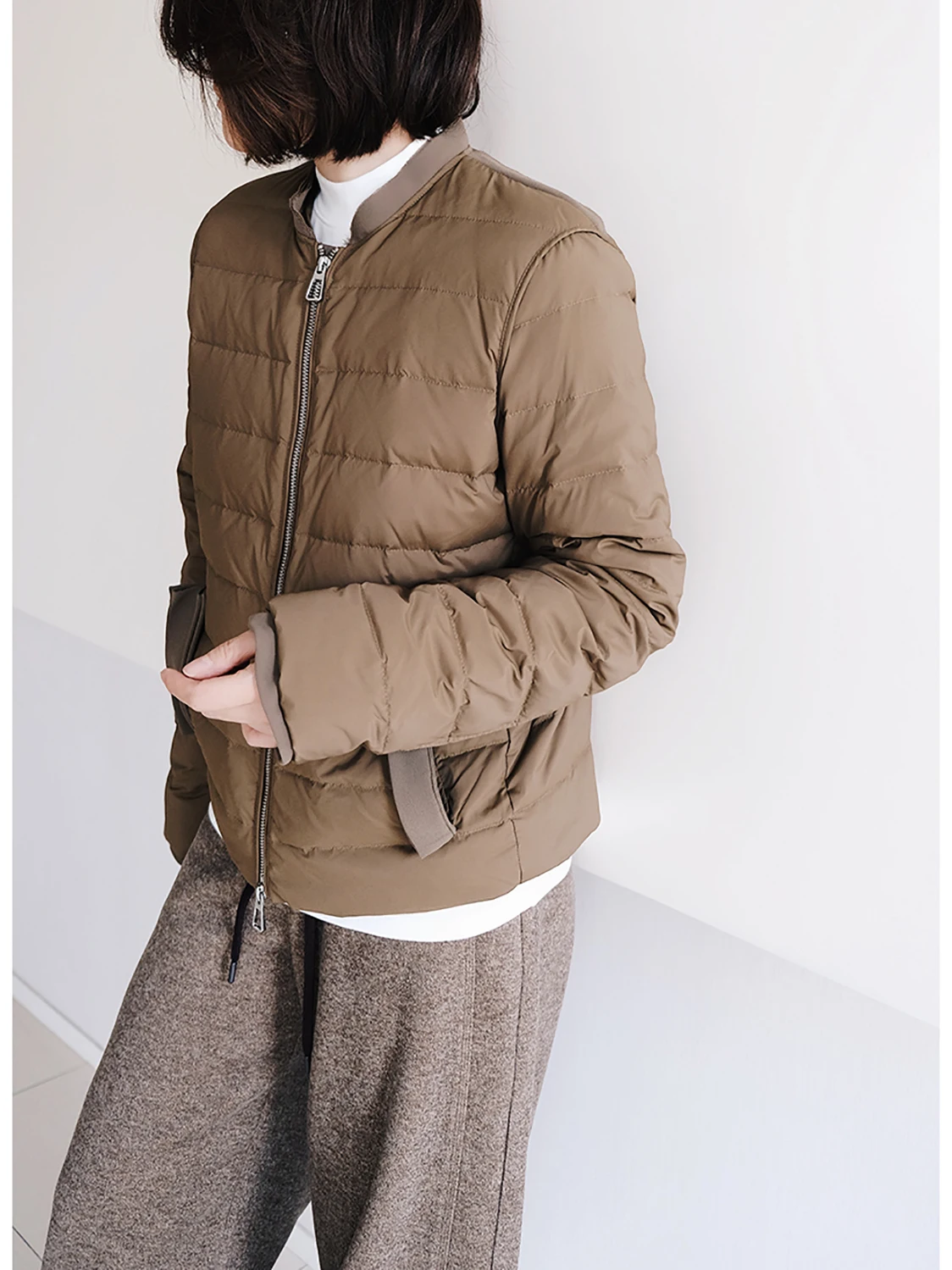 

Autumn Winter New Sle Lightweight Fitted ort down Jaet Women's Commute White Goose down Vest Casual Zipper Closure