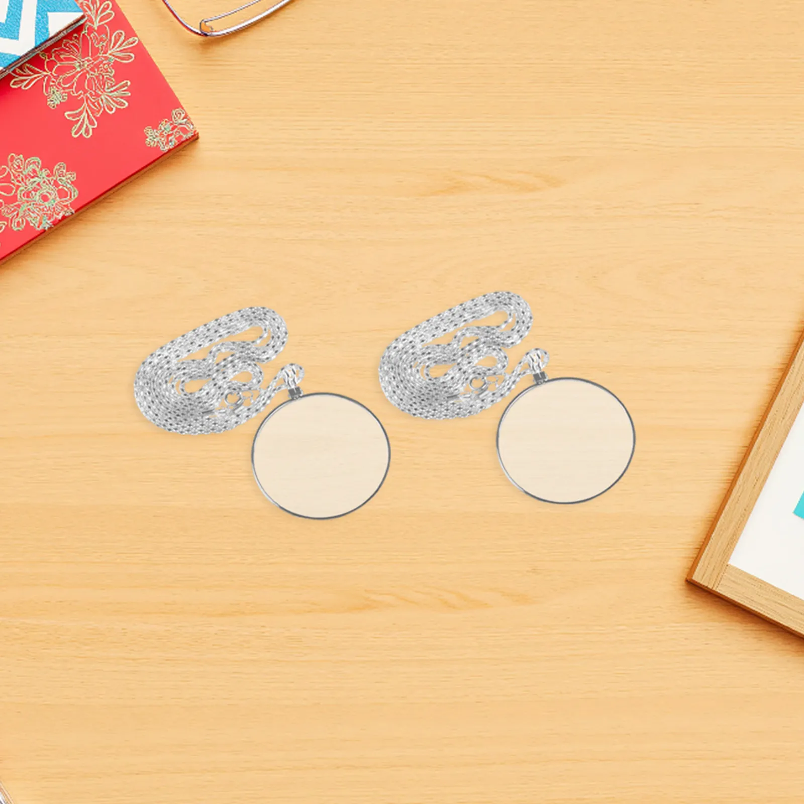 3Pcs Fashion Magnifier Necklace 5X Clear Lens Zinc Alloy Pendant Reading Magnifiers for Women Men Seniors Students Jewelry Loupe