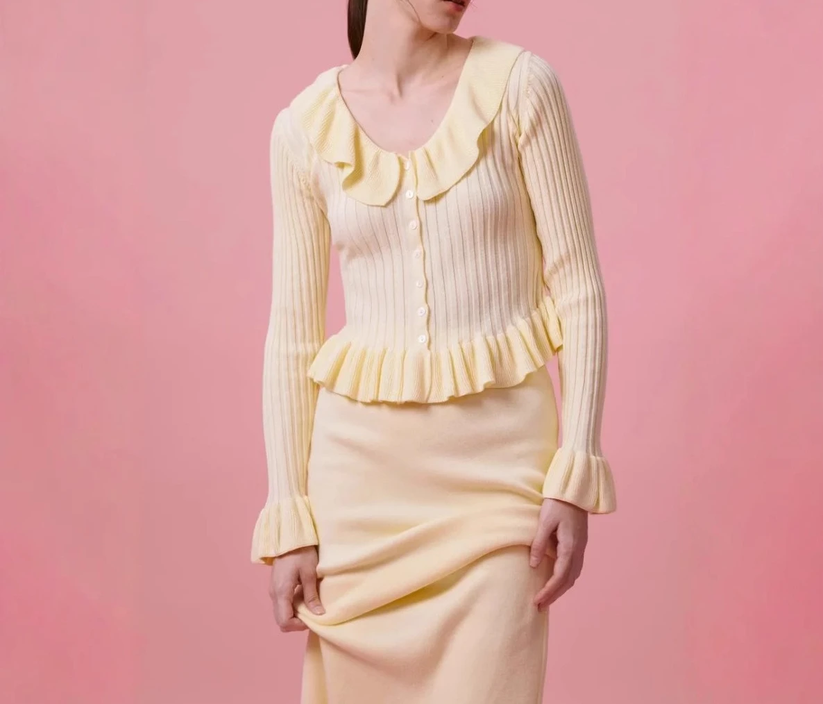 

Gentle Wind Ruffle Long-sleeved Knitwear Women's 2025 Spring New French Sweet Girl Temperament Slim Slim Sweater