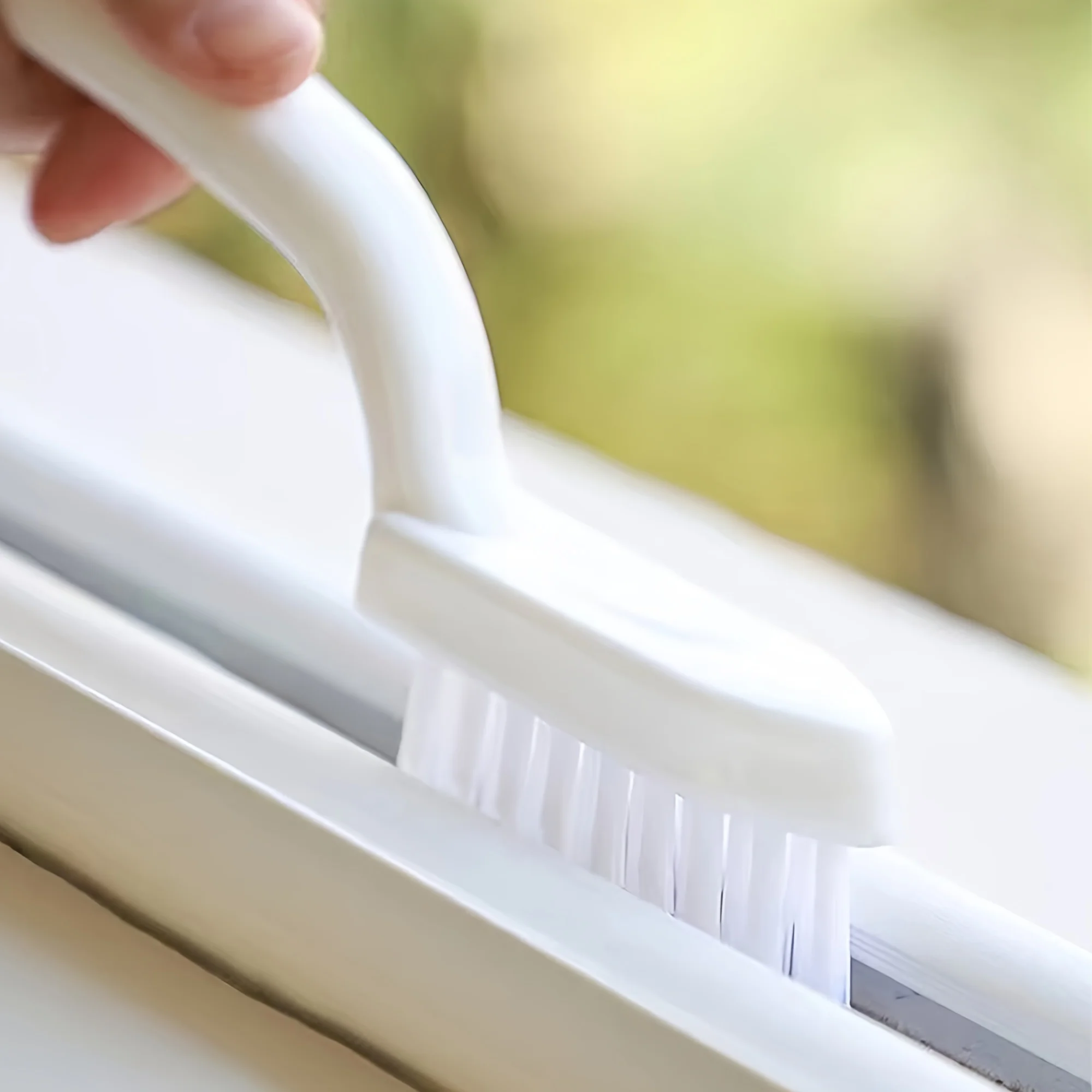 

Набор из 2 многофункциональных щеток для чистки щелей — идеально подходят для ванной, кухни и использования на улице — прочная конструкция с жесткой щетиной для плитки и других поверхностей.