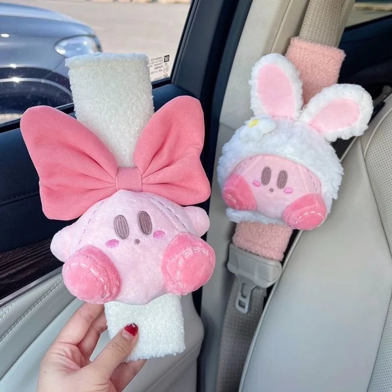 Kirby Auto-Sicherheitsgurt Anime Cartoon Kawaii Auto-Dekorationszubehör GM Schulterpolster Kondom Kinder-Urlaubsgeschenke