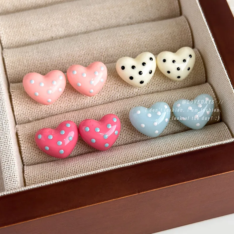 Colorful Heart Dot Stud Earrings for Women Premium Resin Lightweight Fashionable Versatile Daily Spring Summer Jewelry