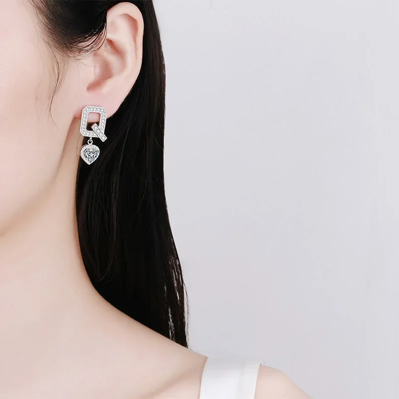 

2ct Moissanite Letter Q Platinum Drop Earrings for Women, Blinking Diamond Pt950 Earrings Lady Party Wedding Fine Jewelry Gift