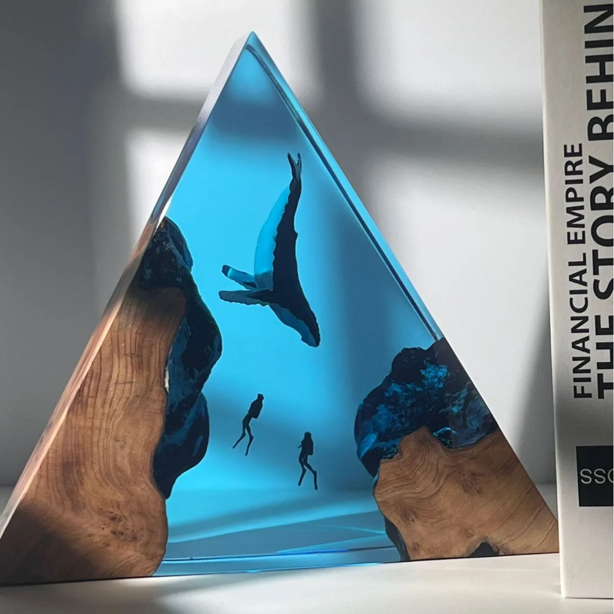 *Re Cave Whale Diver Tabletop Ornament Marine Art Crafts Solid Wood Resin Lamp Birthday Gift Jewelry~