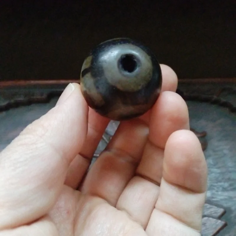 Tibetan Area Returned Old Patina Agate Two-Eyed Round Tianzhu Pendant Buddha Accessory Bead