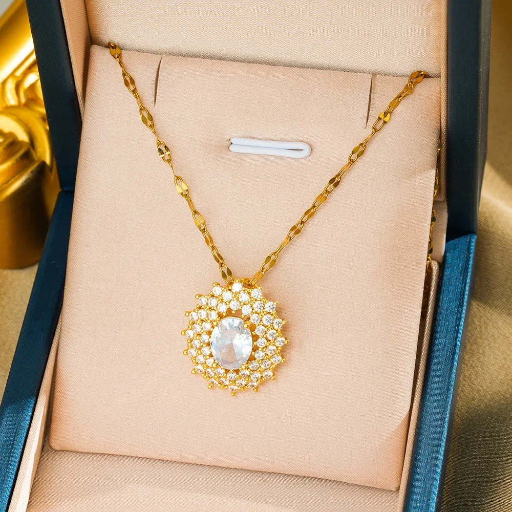

It's a new high-end large round zirconium micro-diamond necklace on instagram, with an exquisite design.