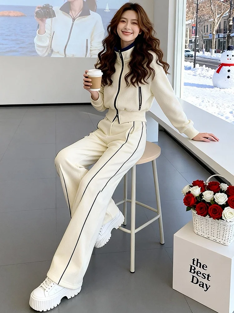 

High-End Casual Sportswear Set for Women Spring 2026 Short Wide Leg Pants Top Two-Piece Set Comfortable High Waist Long Sleeve