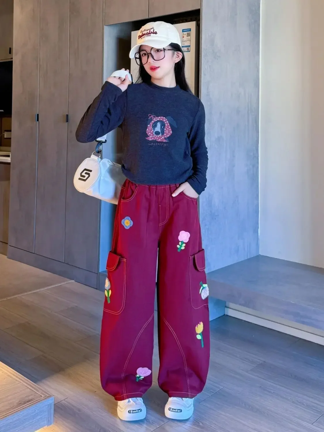 Vintage Floral Print Girls' Cargo Pants Burgundy Spring Middle School Workwear Slimming Versatile Trousers with Multiple Pockets 4